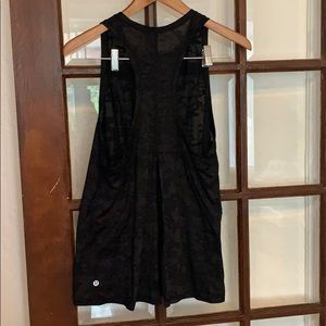 Lululemon mesh open back top size 8